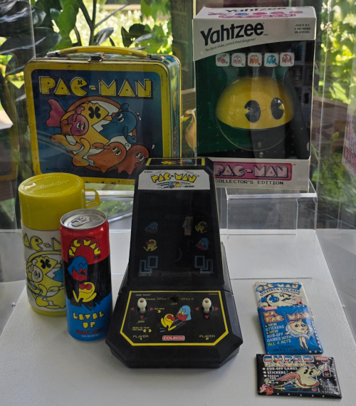 Pac-Man display
