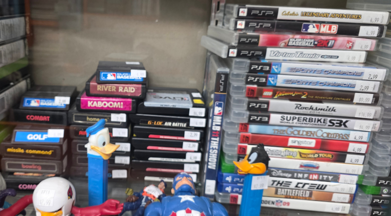 Antique store games (2 of 5)